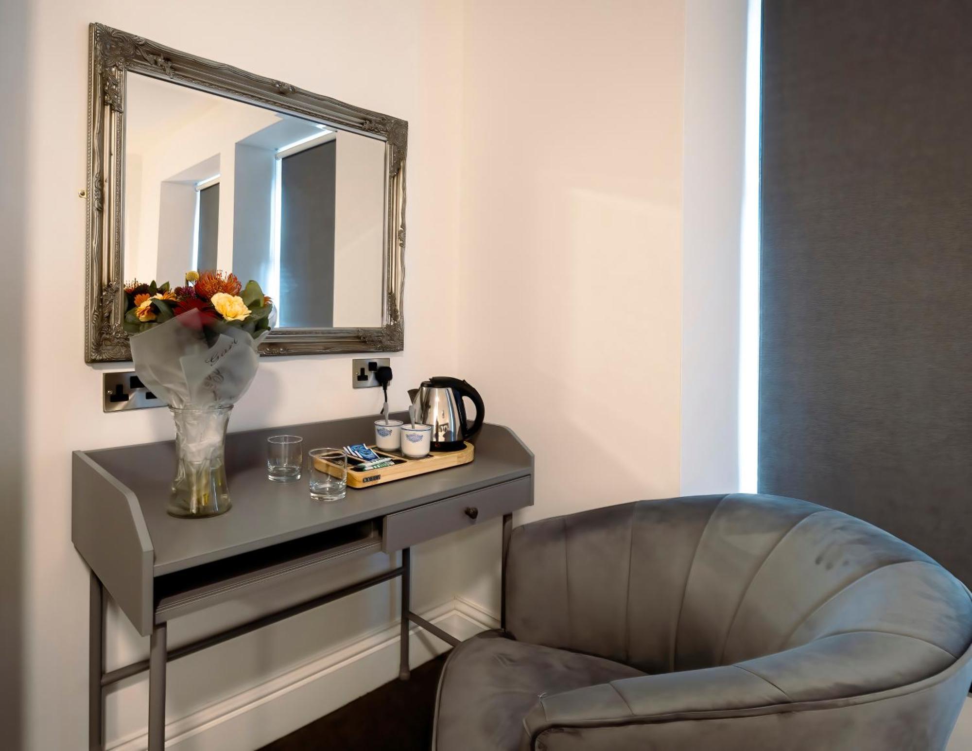 The Friendship Hotel Stocksbridge  Zimmer foto